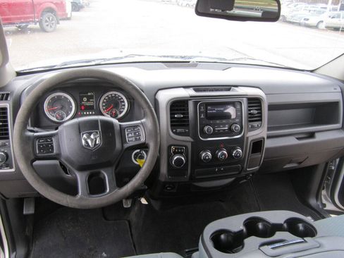 Used 2016 RAM 1500 Express image 9