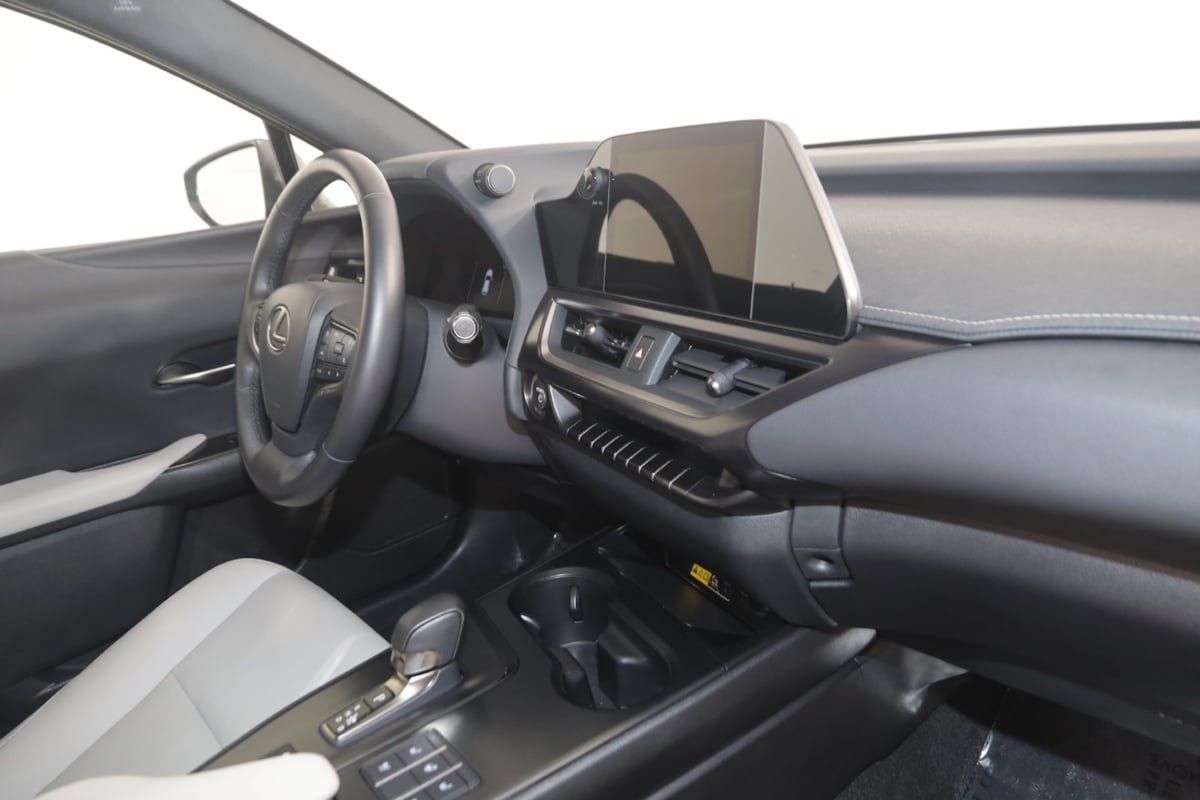Used 2025 Lexus UX 300h FWD w/ Accessory Package (Z1) image 34