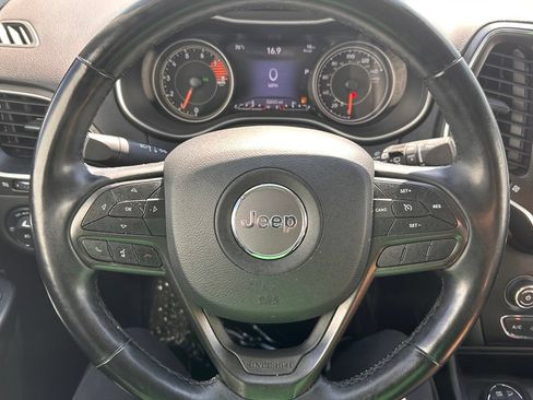 Used 2021 Jeep Cherokee Trailhawk w/ Trailer Tow Group AWD/4WD image 29