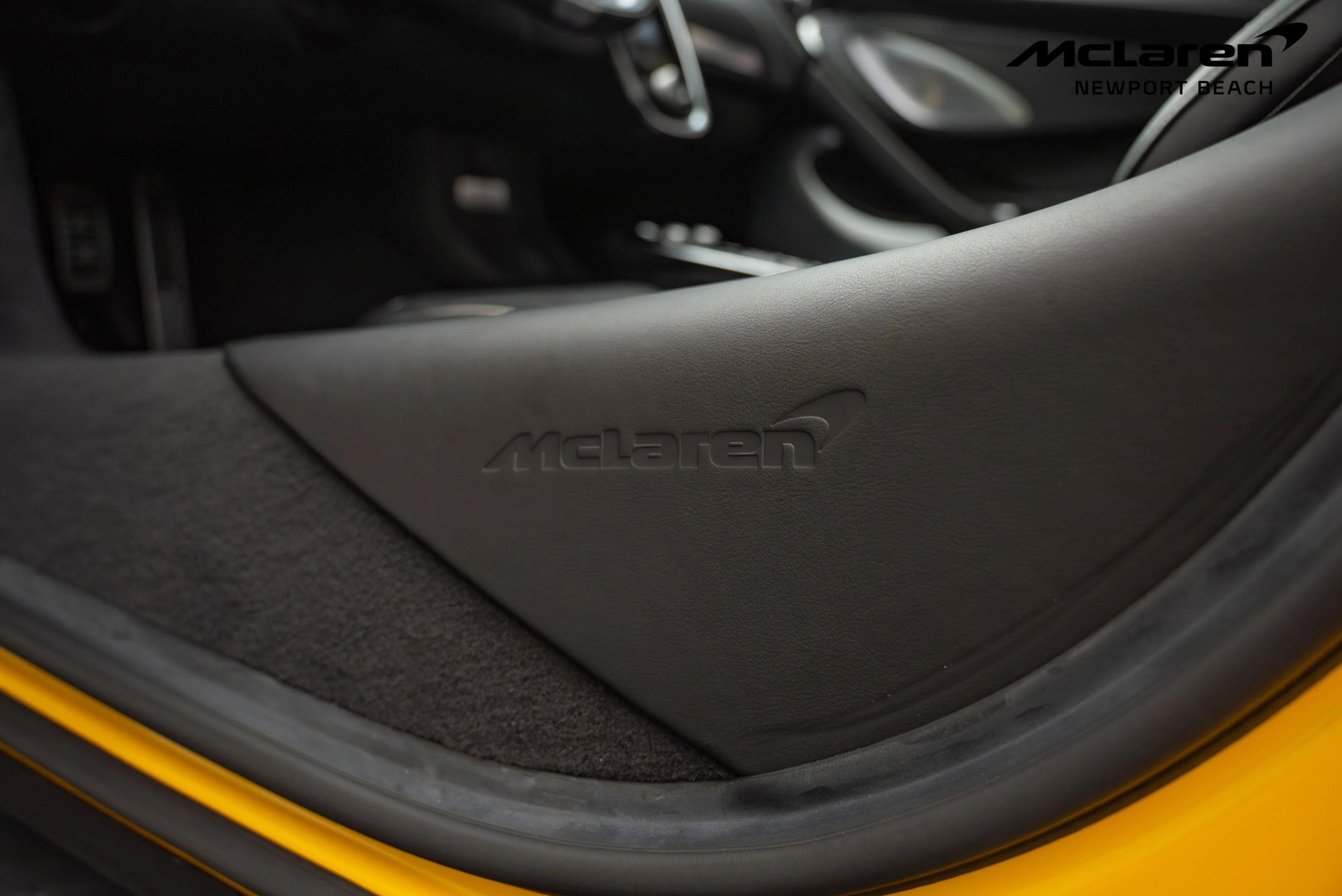 Used 2025 McLaren GTS RWD image 21