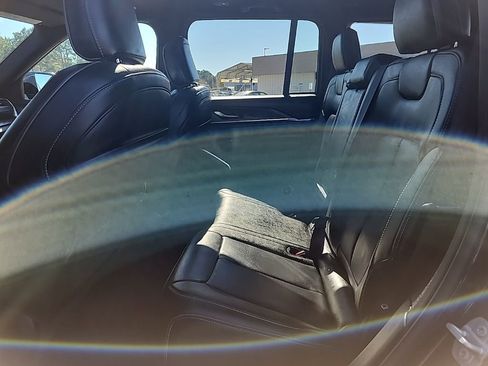 Certified 2024 Jeep Grand Cherokee Overland image 23