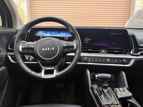 Used 2024 Kia Sportage SX image 23