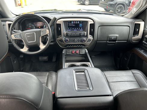 Used 2017 GMC Sierra 1500 Denali w/ Denali Ultimate Package AWD/4WD image 20