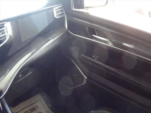 Used 2022 Jeep Wagoneer Series II image 32