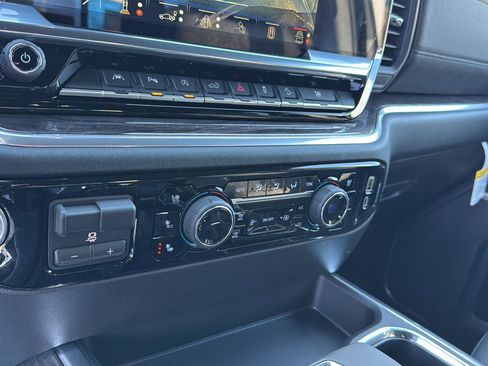 New 2026 Chevrolet Silverado 1500 LTZ w/ Z71 Off-Road Package image 24