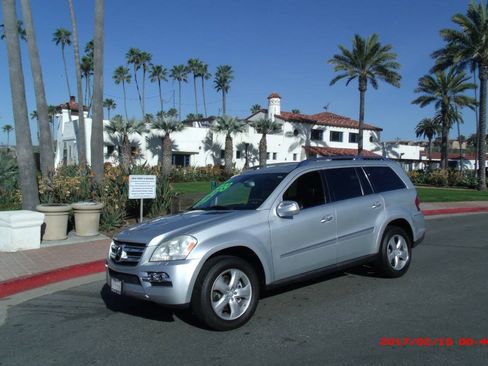 Used 2010 Mercedes-Benz GL 450 4MATIC image 5