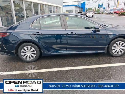 Used 2021 Toyota Camry LE FWD image 8