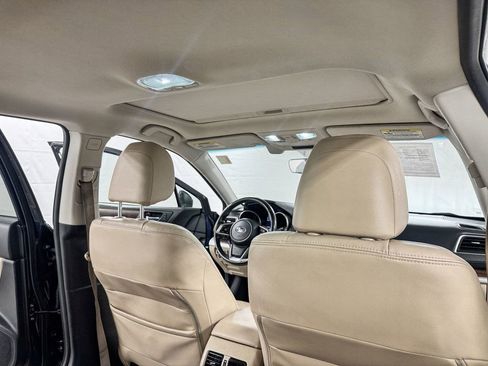 Used 2018 Subaru Outback 2.5i Limited image 12
