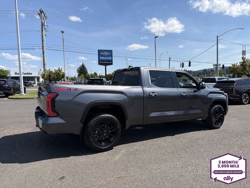 Used 2023 Toyota Tundra Limited w/ TRD Off-Road Package AWD/4WD image 6