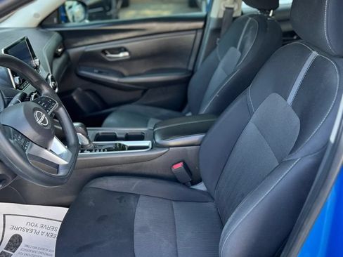 Used 2024 Nissan Sentra SV FWD image 12