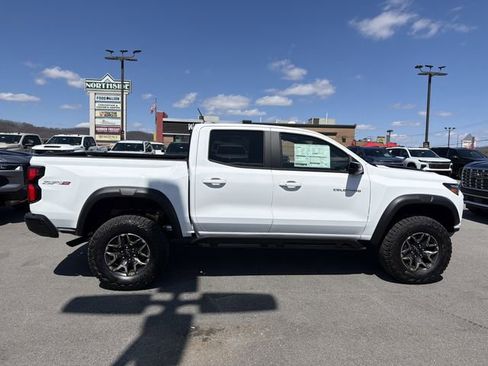 New 2026 Chevrolet Colorado ZR2 w/ Technology Package AWD/4WD image 5