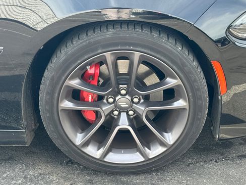 Used 2023 Dodge Charger R/T w/ Performance Handling Group image 4