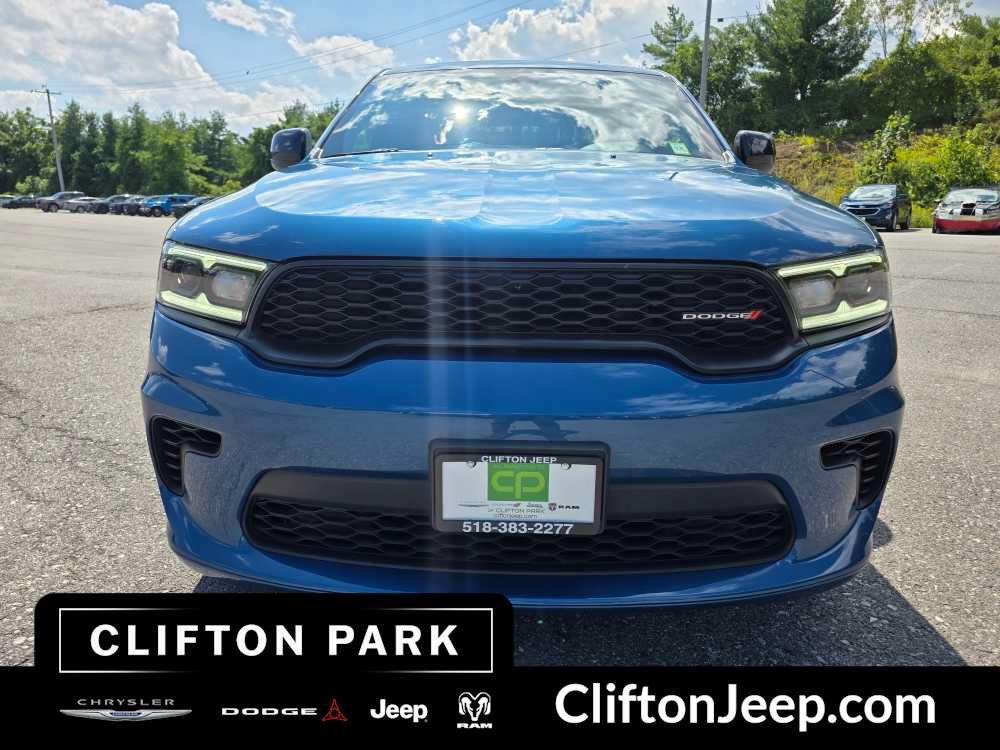 Certified 2025 Dodge Durango GT AWD/4WD image 2