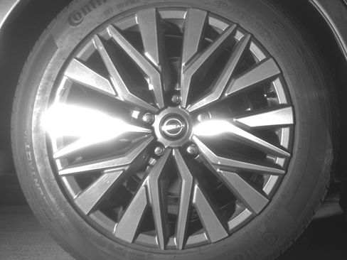 Used 2025 Nissan Altima 2.5 SV FWD image 15
