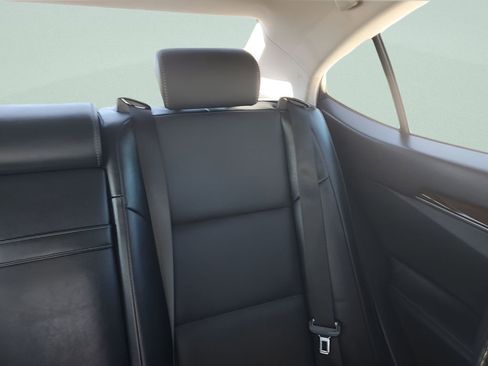 Used 2016 Lexus ES 350 w/ Premium Package w/Wood Trim image 14