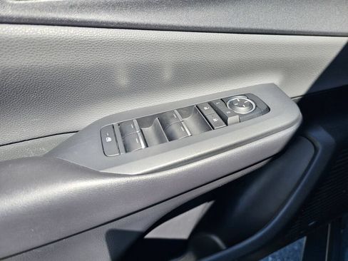 Used 2024 Toyota Prius XLE FWD image 26
