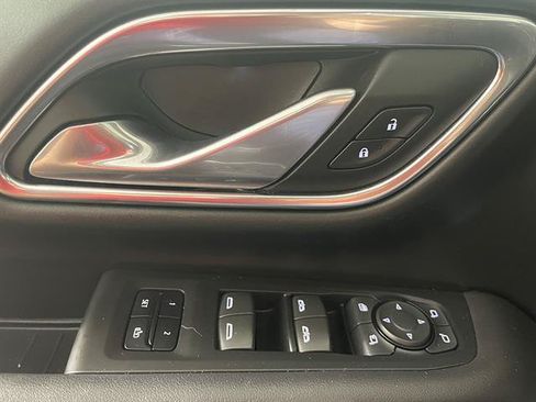 Used 2021 GMC Yukon SLT w/ SLT Premium Package AWD/4WD image 21