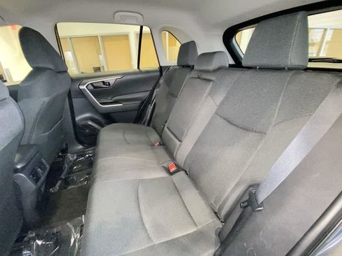 Used 2025 Toyota RAV4 LE image 19