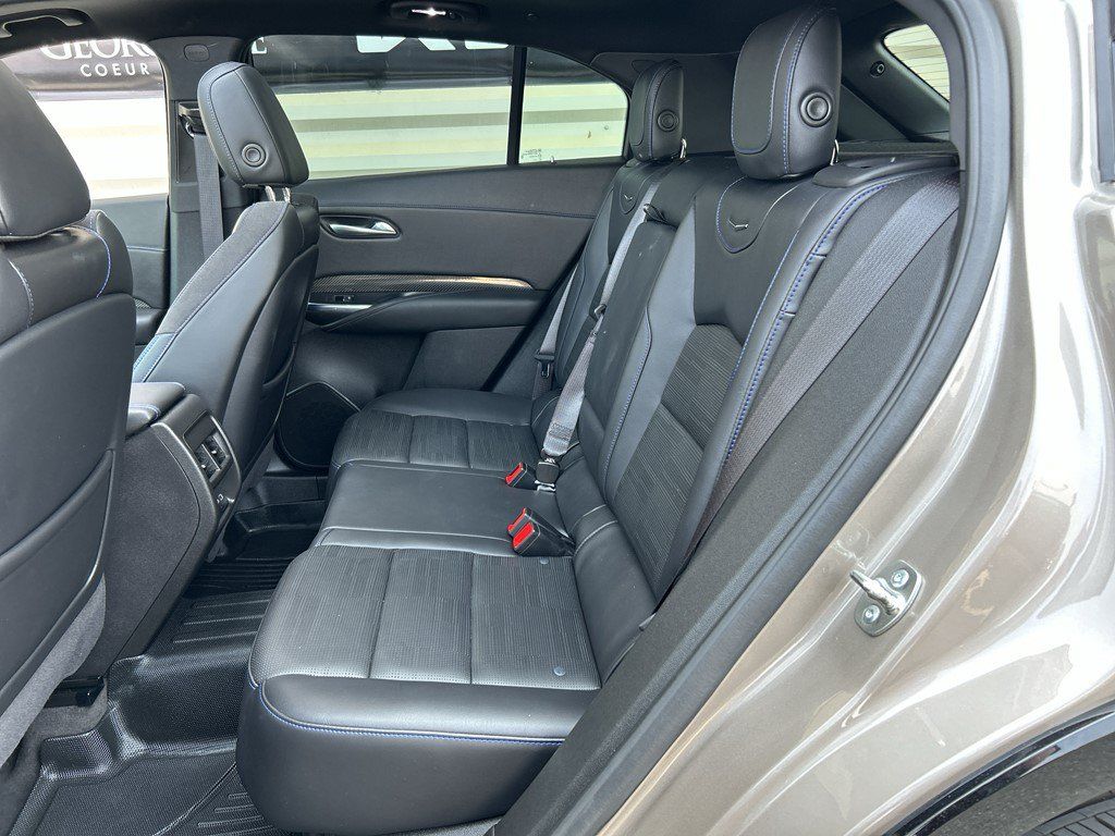 Certified 2024 Cadillac XT4 Sport AWD/4WD image 10
