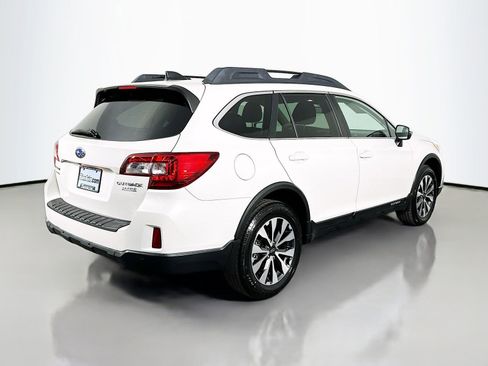 Used 2017 Subaru Outback 2.5i Limited image 7