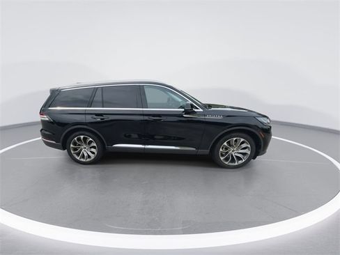 New 2025 Lincoln Aviator Reserve w/ Illumination Package image 9