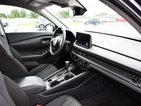 Used 2023 Honda Accord LX image 32