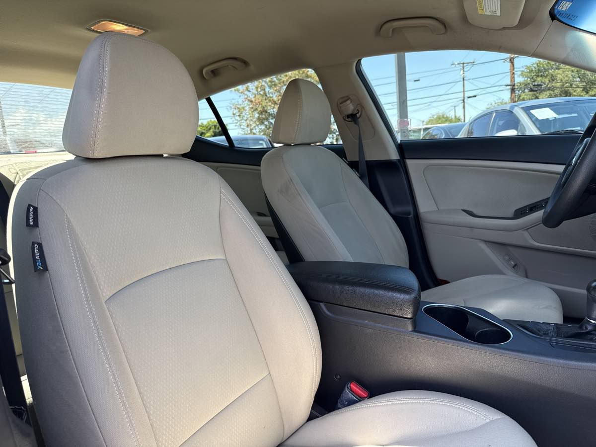 Used 2015 Kia Optima LX FWD image 17