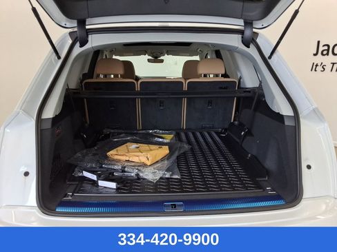 New 2025 Audi Q7 3.0T Premium Plus image 18