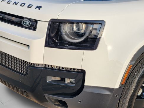 Certified 2026 Land Rover Defender 130 S AWD/4WD image 31