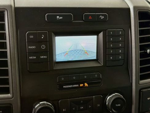 Used 2017 Ford F250 XL w/ Power Equipment Group AWD/4WD image 18