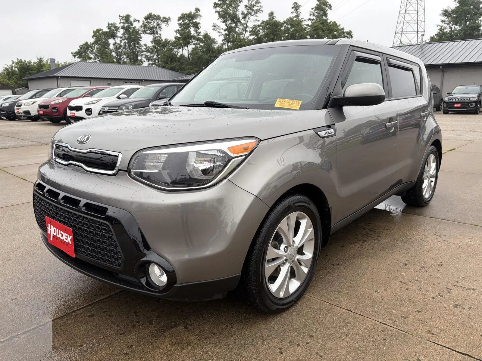 Used 2016 Kia Soul + w/ Primo Package FWD image 3