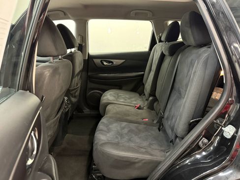 Used 2015 Nissan Rogue S AWD/4WD image 19
