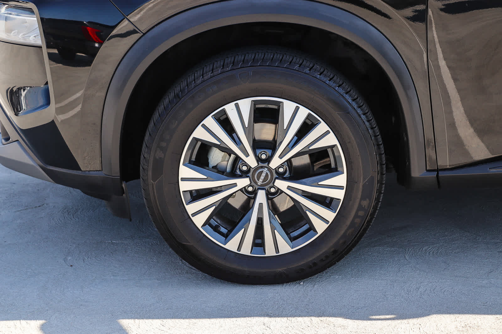 Used 2022 Nissan Rogue SV AWD/4WD image 12