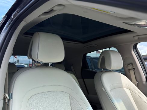 Used 2024 Genesis GV60 Advanced image 27