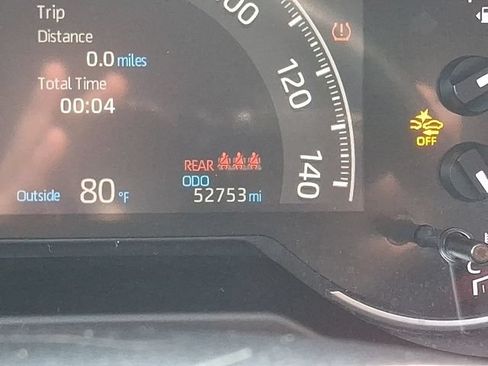 Used 2024 Toyota RAV4 LE AWD/4WD image 19