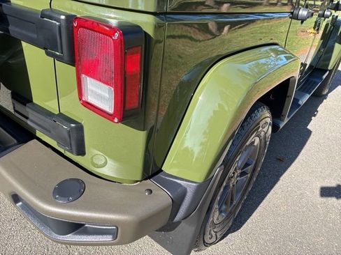 Used 2016 Jeep Wrangler Unlimited Sahara image 14