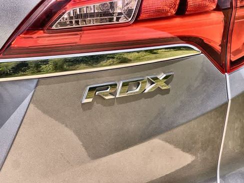 Used 2016 Acura RDX FWD w/ Technology Package image 8