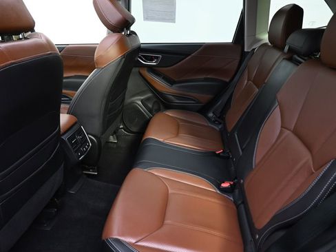 Used 2022 Subaru Forester Touring image 21
