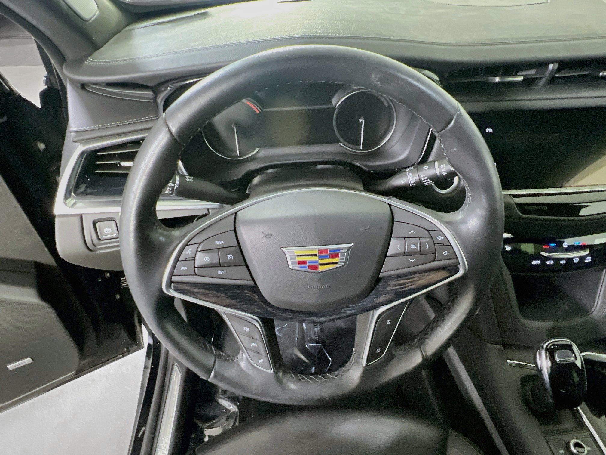 Used 2024 Cadillac XT5 Premium Luxury AWD/4WD image 11