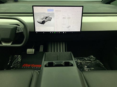 Used 2024 Tesla Cybertruck Cyberbeast AWD/4WD image 22