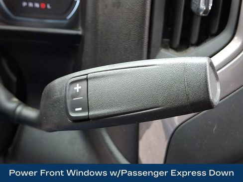 Used 2023 Chevrolet Silverado 1500 Custom image 18