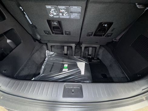 New 2026 Kia Carnival EX image 30