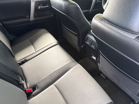 Used 2022 Toyota 4Runner SR5 Premium w/ Moonroof Package RWD image 17