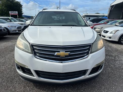 Used 2014 Chevrolet Traverse LT FWD image 2