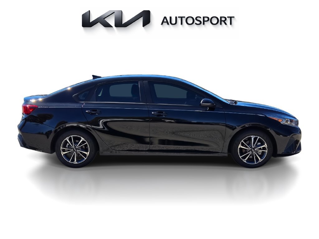 Certified 2024 Kia Forte LXS w/ LXS Technology Package FWD image 7