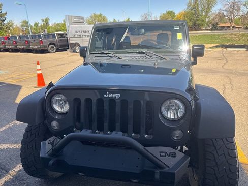 Used 2016 Jeep Wrangler Sport w/ Quick Order Package 24S AWD/4WD image 4