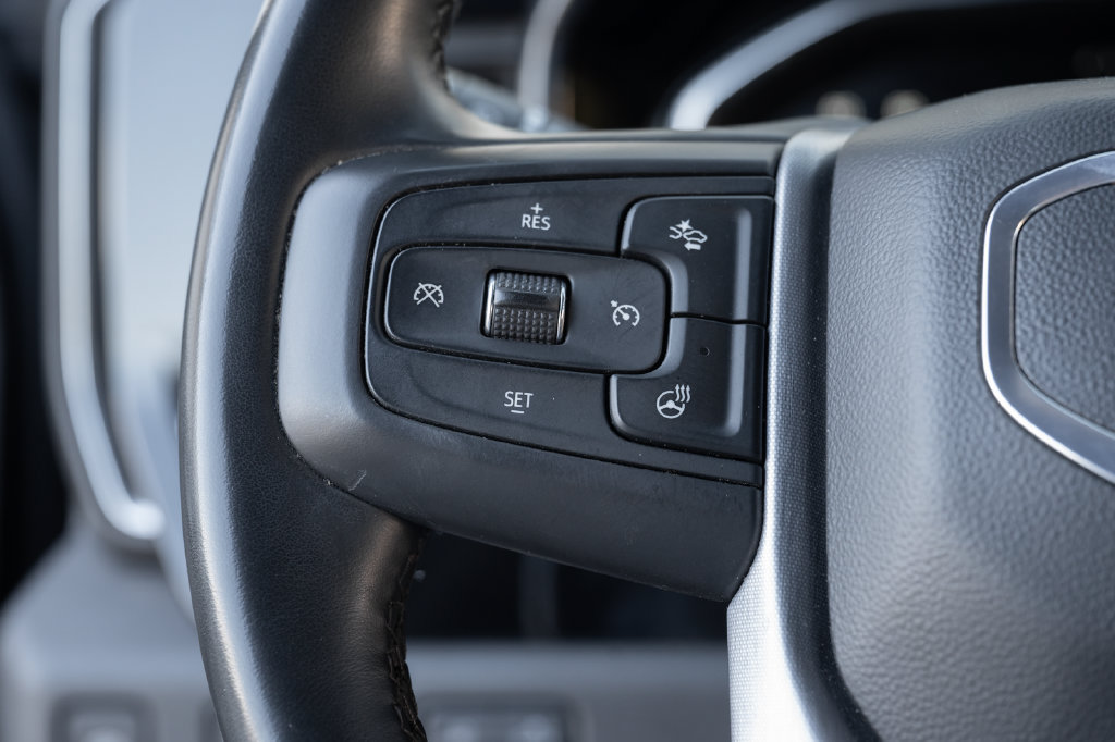 Used 2025 GMC Sierra 1500 SLT AWD/4WD image 24