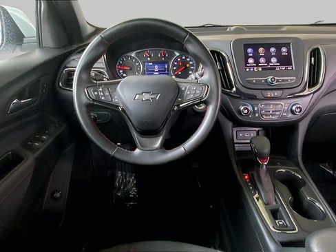 Used 2023 Chevrolet Equinox RS FWD image 6