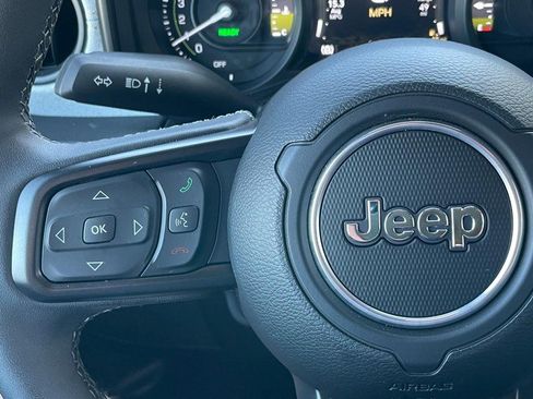 Used 2025 Jeep Wrangler Unlimited Sport S 4xe AWD/4WD image 32