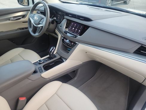Certified 2022 Cadillac XT5 Premium Luxury FWD image 28